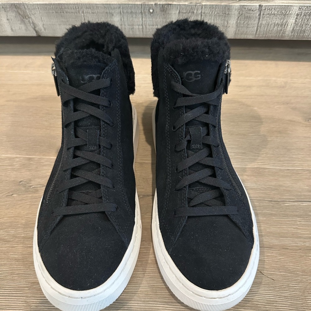 UGG Alameda Mid Zip Sneakers
